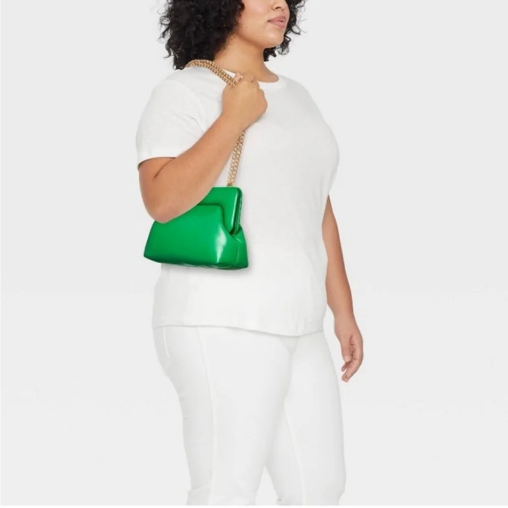 New Puff Clutch Vibrant Green Faux Leather - Sleek Gold Chain Strap Shoulder Bag